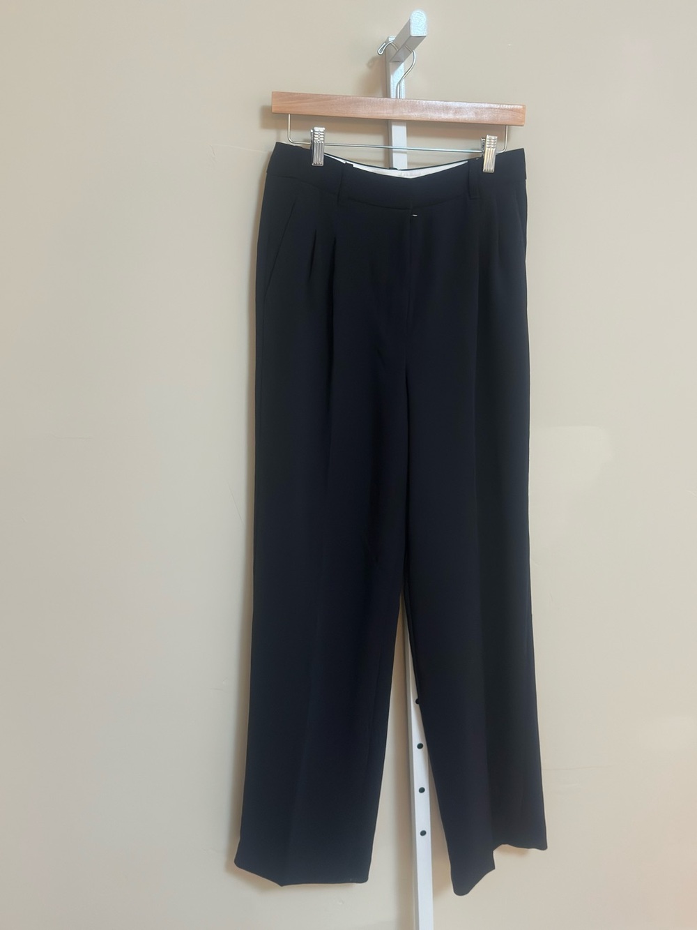 Aritzia The Effortless Pant Size 8 Black High Rise Wide Leg Trousers 30/32